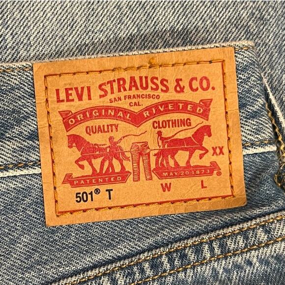 Levi’s 501 Taper Women 36197-0013 Jeans Size 30x30 - Picture 12 of 12